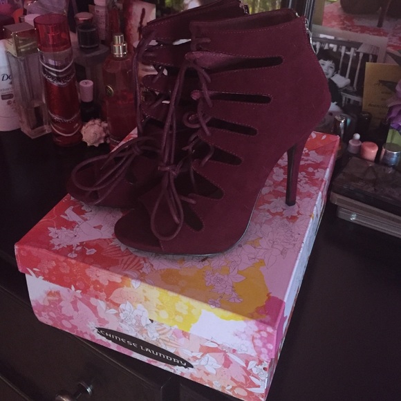 High heels cross up laces