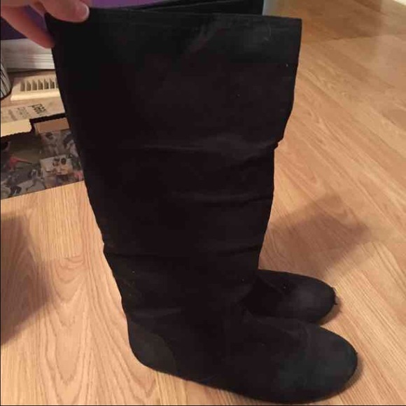 Black boots.