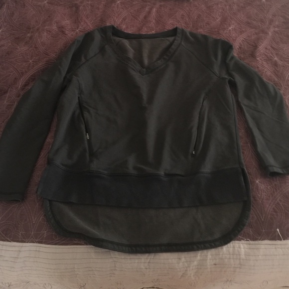Lululemon V neck sweatshirt