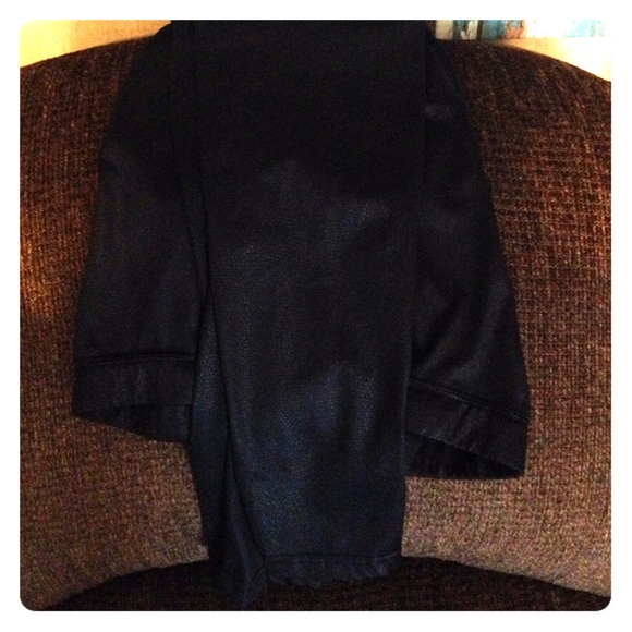 Black snake print leggings