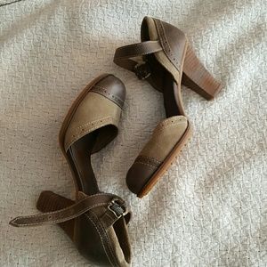 Super cute Timberland Heels