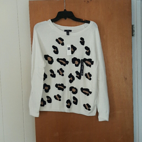 Leopard print sweater