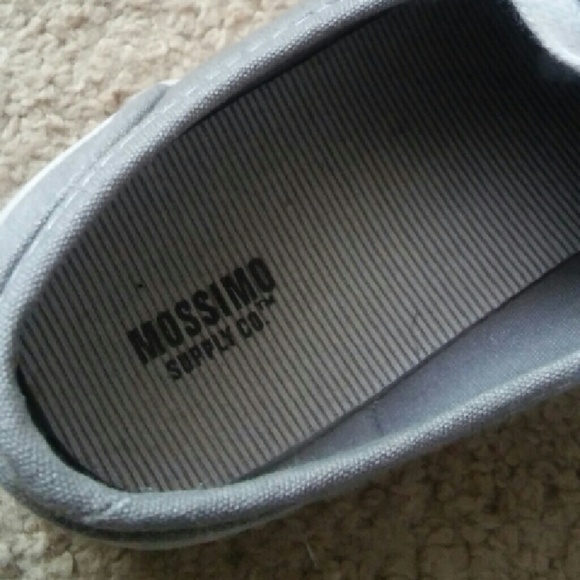 Gray sneakers - Picture 3 of 4