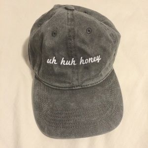 BNWT Brandy Melville Uh Huh Honey Katherine Hat