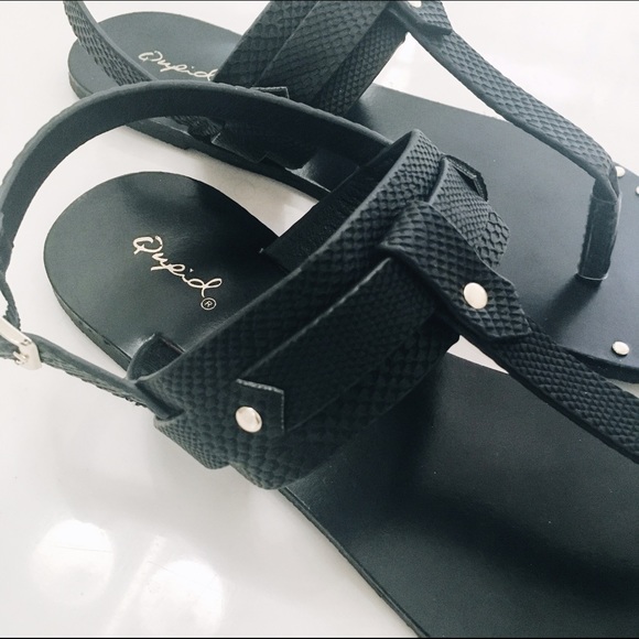 Black Leather T-Strap Sandals - Picture 3 of 3