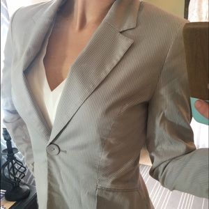 H&M grey 4 white stripe blazer