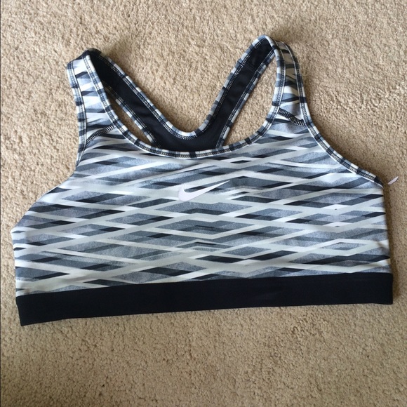 New! Nike sports bra.