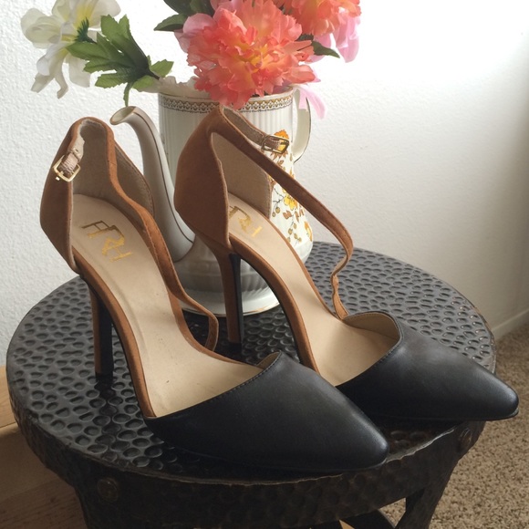 Tan and Black ankle strap