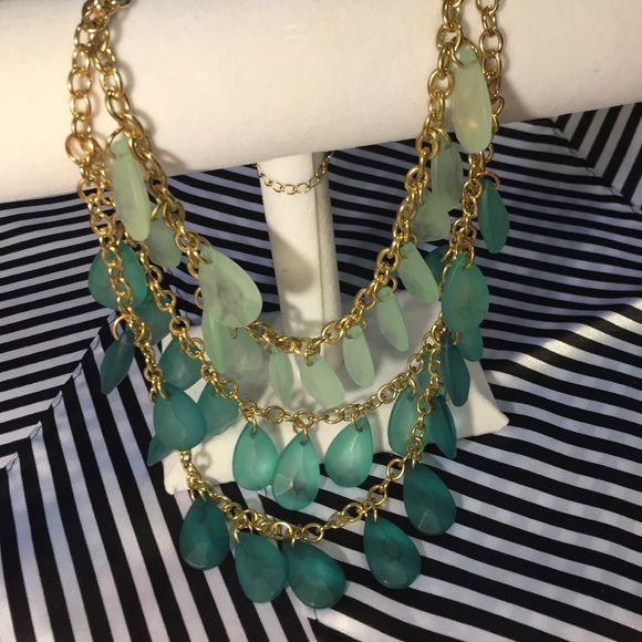 🎉Price Drop🎉 Ombré Statement Necklace