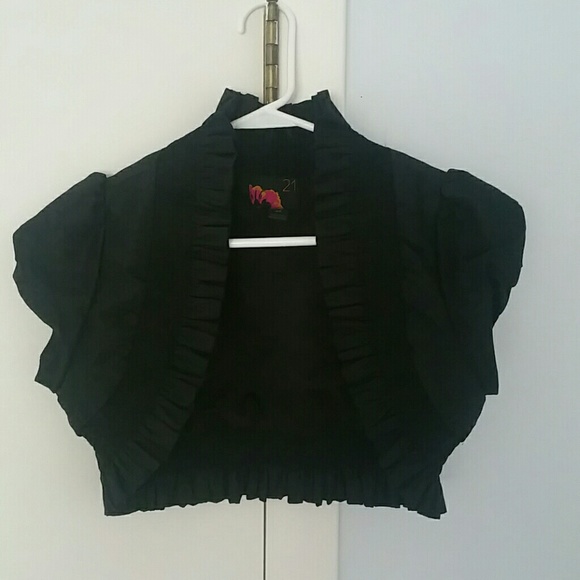 Foever 21 short cardigan/shawl