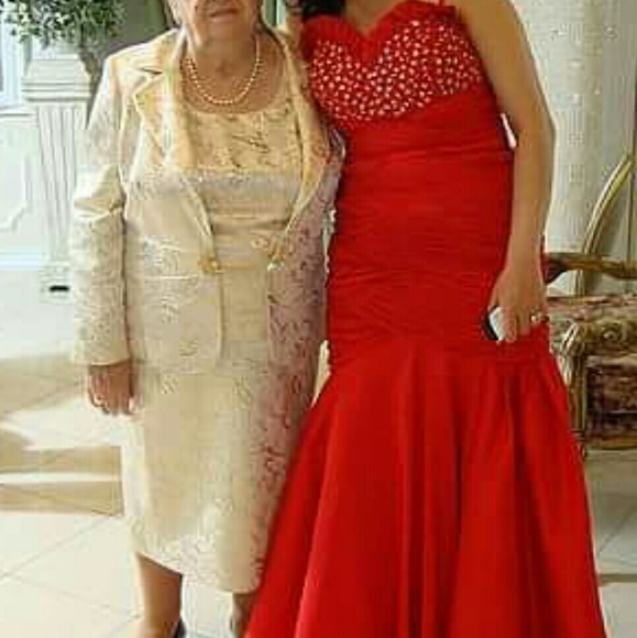 JOVANI DRESS -NEGOTIABLE