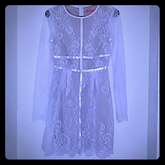 Dress - Picture 1 of 1