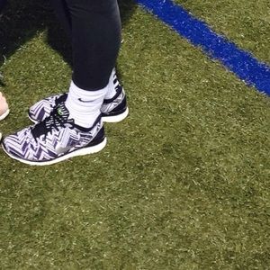 Nike running shoes size 7