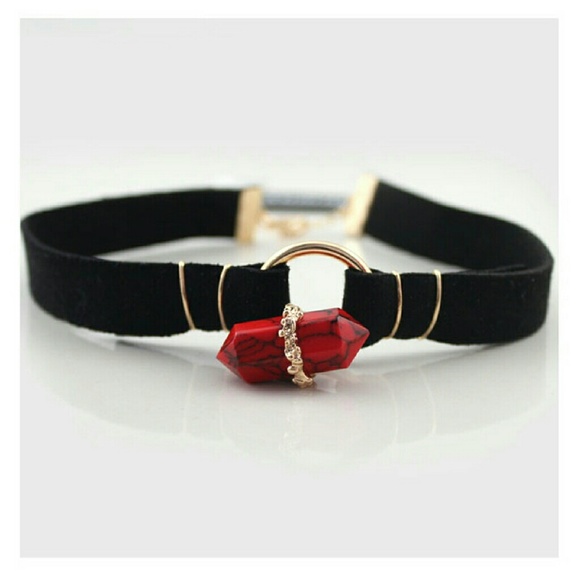 Unicorn's Blood Choker!