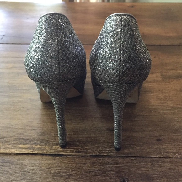 Heels - Picture 4 of 4