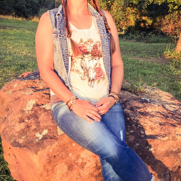 🎉HP🎉Last One! Medium  Skull Tank - Picture 4 of 4