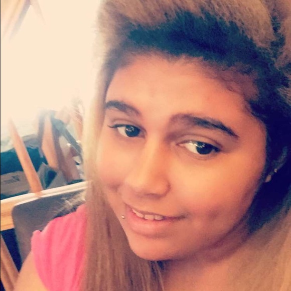 Meet your Posher, Dasia