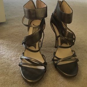Boutique 9 metallic strapped heels