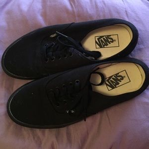 All black Vans