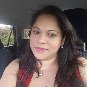 Meet your Posher, Digna