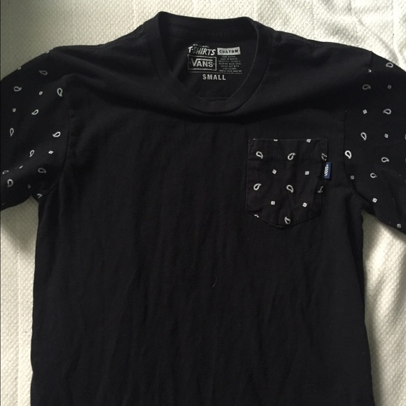 Vans Tops - Vans custom fit bandana print