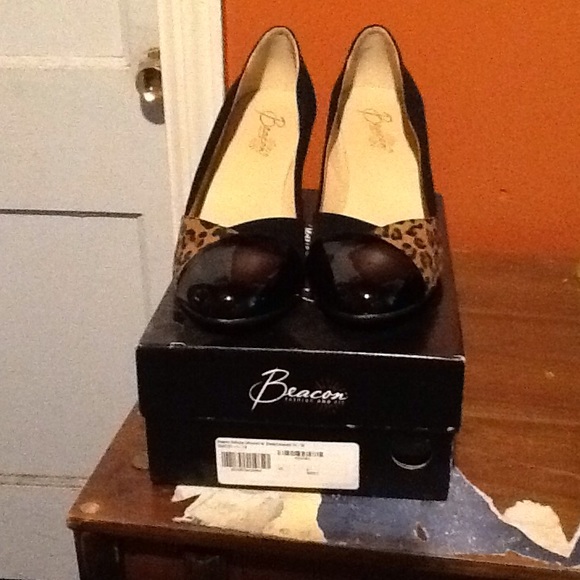 Suede and animal printed pumps