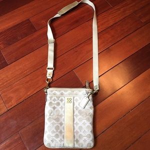 Coach SwingPack