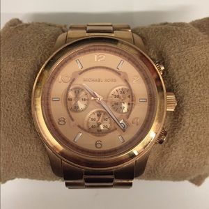MICHAEL KORS rose gold oversized runway watch