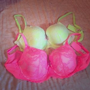 Pair of Victoria's Secret bras 38DD NWOT