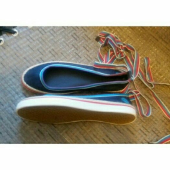 TORY BURCH TIE UP ESPADRILLES