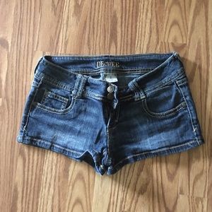 Decree Shorts