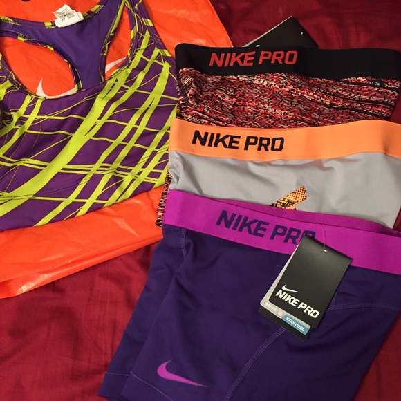 *bundle* 3 Nike pro shorts + sport bra