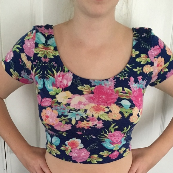 Blue floral crop top - Picture 1 of 2