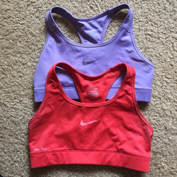 Nike sports bra bundle