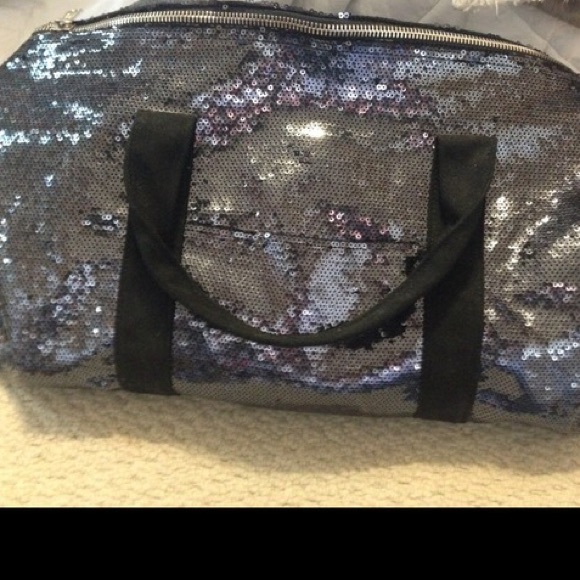 Victoria's Secret Dufflebag DO NOT BUY