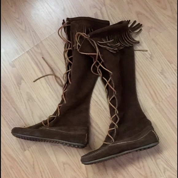 Minnetonka Front Lace Up..Knee High Boots - Picture 4 of 4