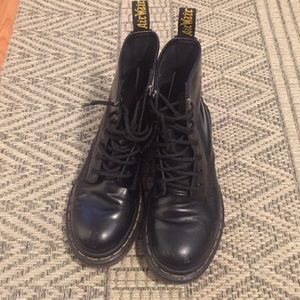 Dr Martens size 6