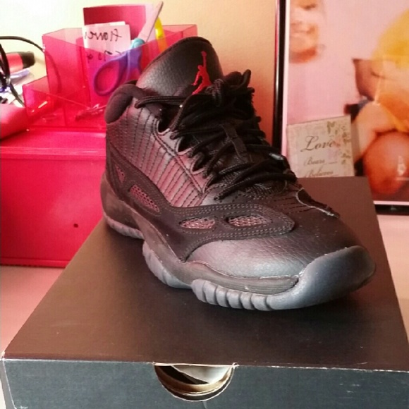 Retro 11's Low's - Picture 3 of 4