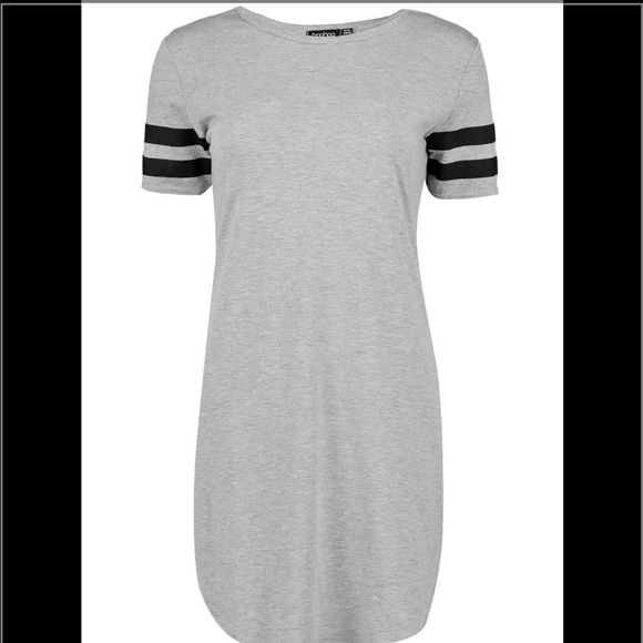 🎉RESTOCKED🎉Gray Striped Curved Hem Shift Dress - Picture 2 of 4