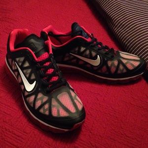 Nike Men's Air Max 2011 black/silver/red size 10