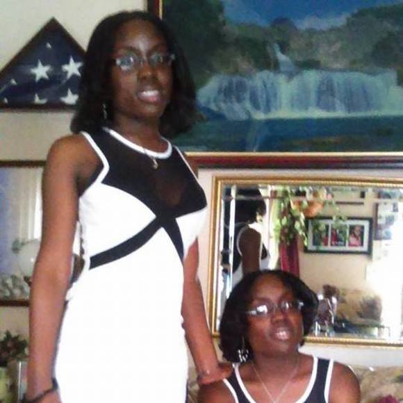 Meet your Posher, Shelly - Picture 1 of 1