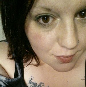Meet your Posher, Krystal