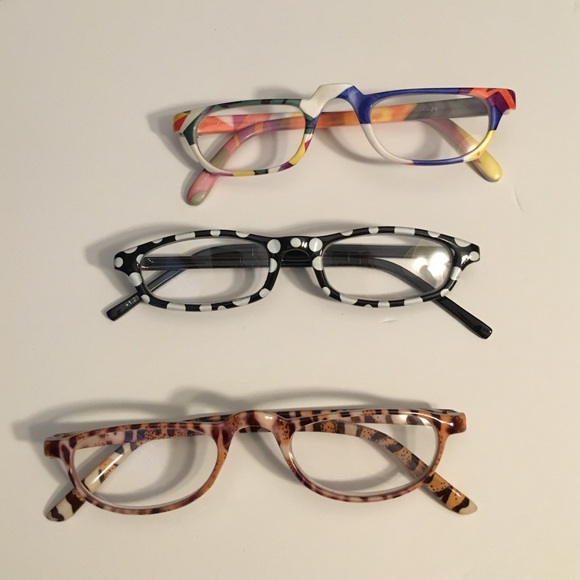 REDUCED.    3 pair 1.25 readers.