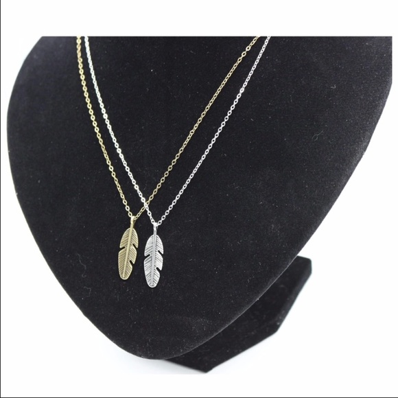 SOLD OUT Feather Pendent w/24" chain-silver/ gold - Picture 2 of 2
