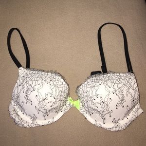 Victoria's Secret Very Sexy Push Up Bra
