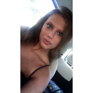 Meet your Posher, Eva