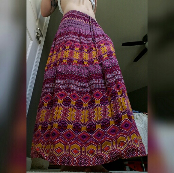 Mossimo tribal print Maxi Skirt
