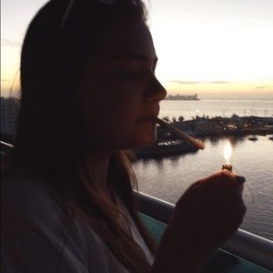 Meet your Posher, Raquel