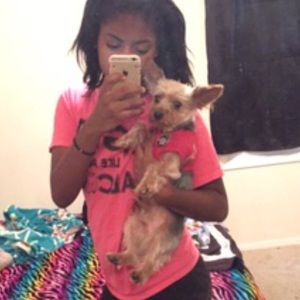 Meet your Posher, Sennasia