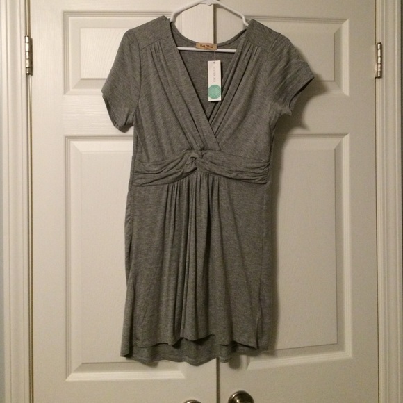 Full Moon Maternity (Stitch Fix) Gray Shirt